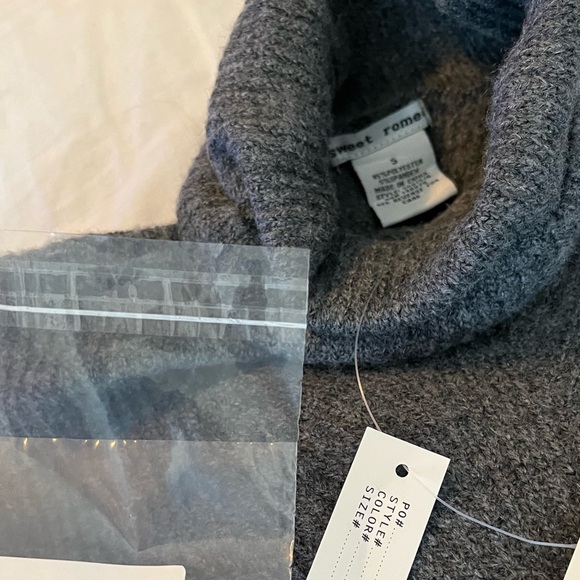 Sweet Romeo Sweater - Picture 7 of 7